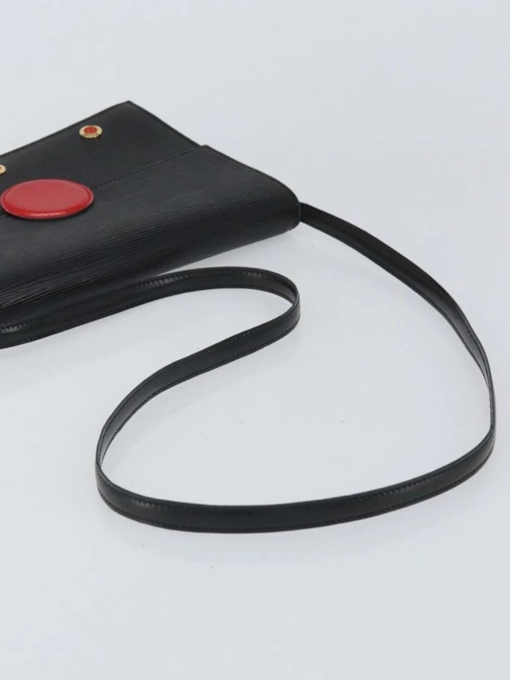 LOUIS VUITTON Epi Hublot Shoulder Bag Black Red M52557 LV Auth 170099 - Picture 8 of 16